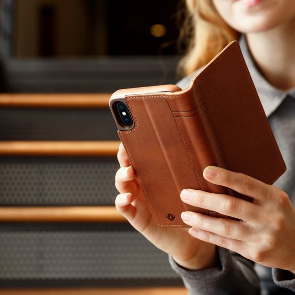 iPhone Xr Cover Journal Cognac