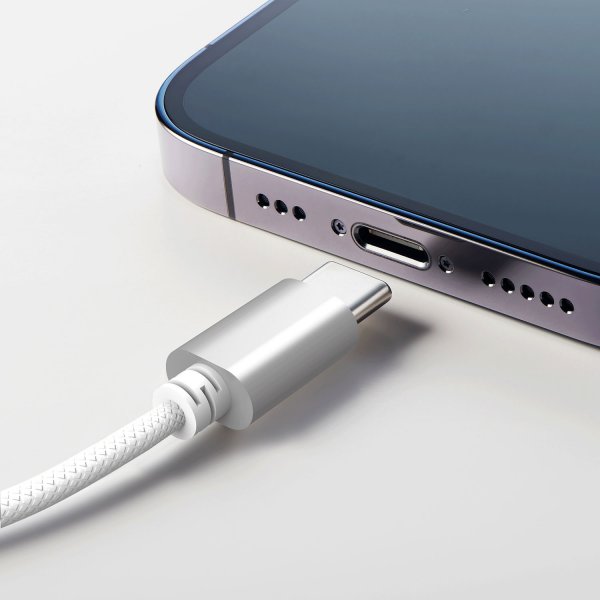 Wired Headphones SoundPort USB-C White