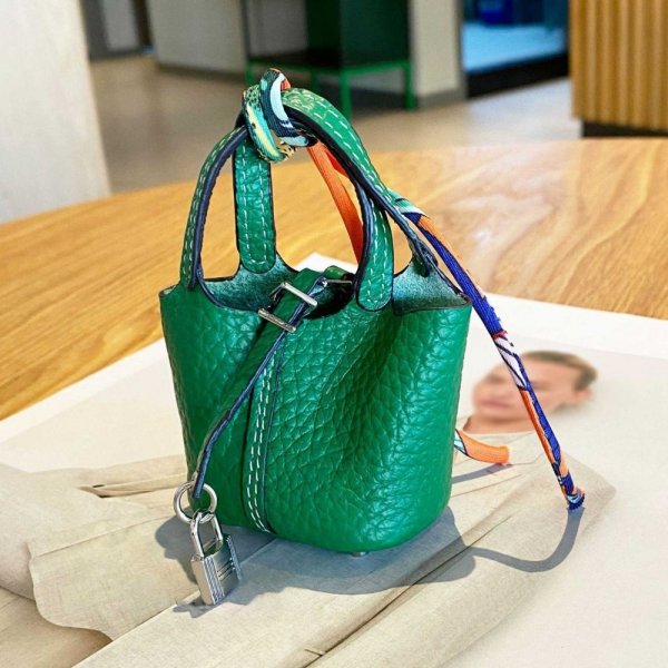 AirPods Cover Genuine Leather Green