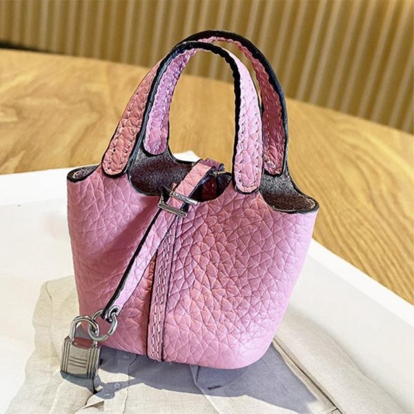AirPods Cover Genuine Leather Pink