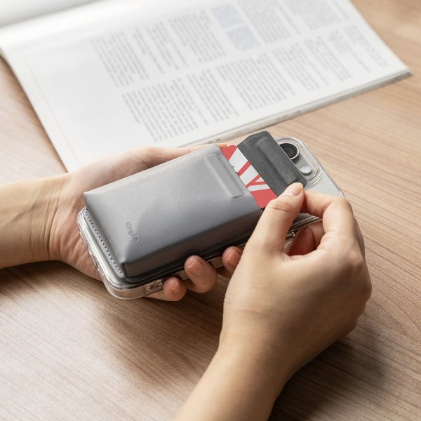 Card Holder Stand Pocket Magnetic MagSafe Light Gray