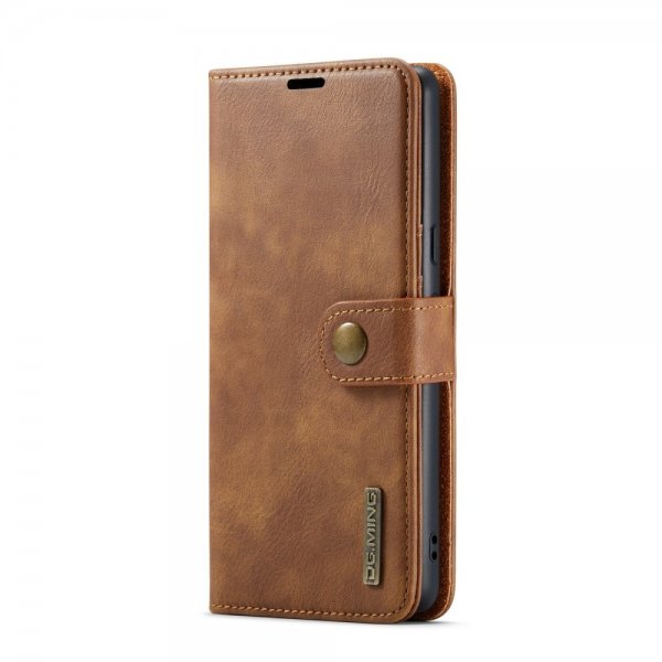 Google Pixel 8a Cover with Detachable case Brown