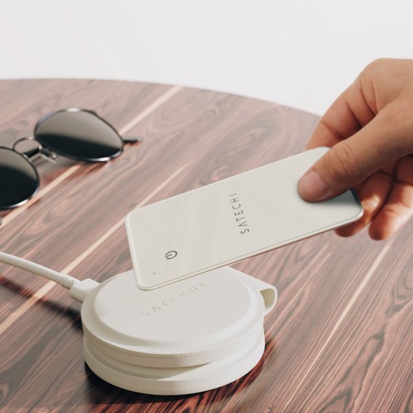 FindAll Wallet Card Tracker Sand