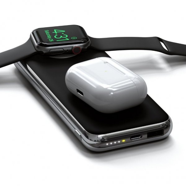 Quatro Powerbank with Qi-Charging and Apple Watch Charging