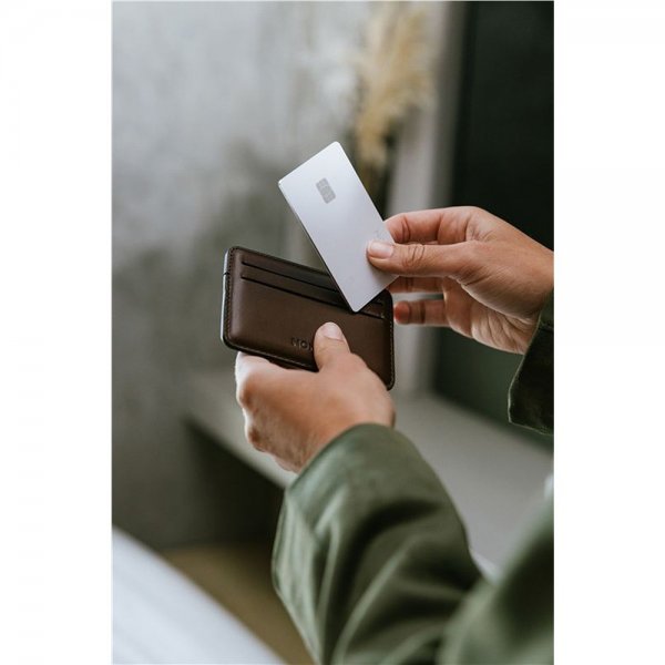 Tracking Card Pro White